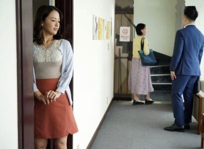 Mọi lúc...mọi nơi, cô gái hàng xóm luôn muốn làm tình